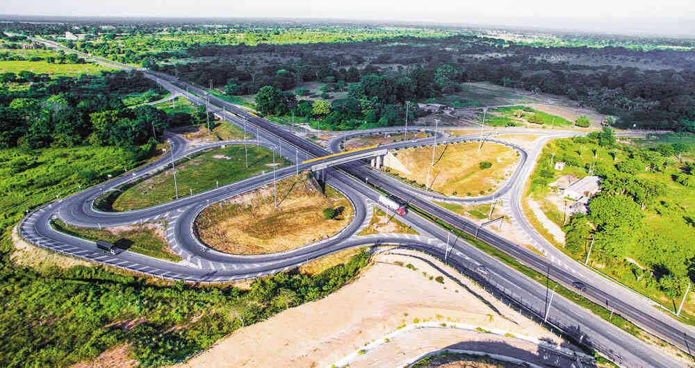 Vías que no se hubieran podido hacer si la participación privada.