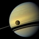 Los científicos han encontrado que la corteza de Titán puede calentar el hielo subyacente, aportando nuevos datos sobre su superficie.