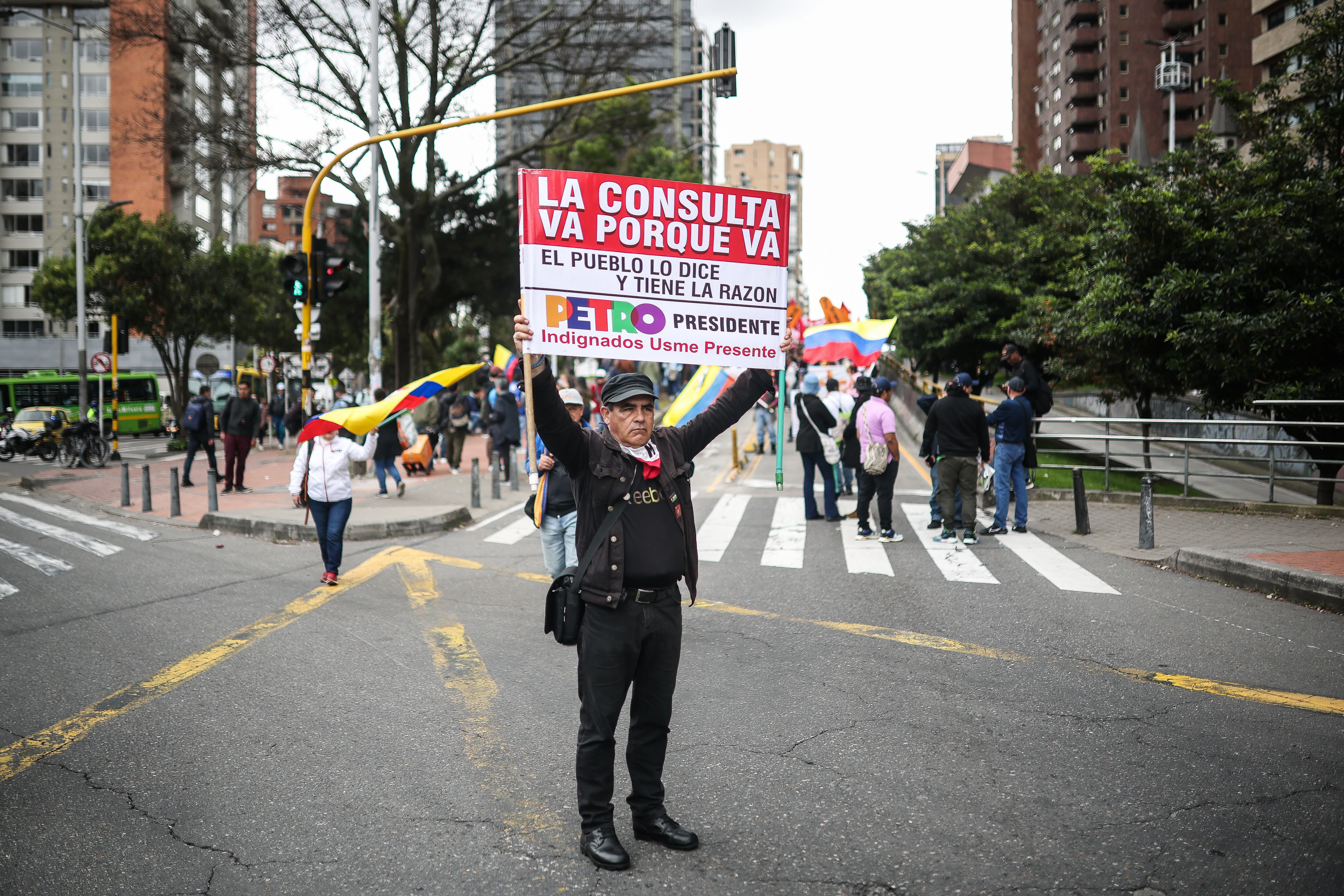 Marchas apoyo a la consulta popular, en el centro de Bogotá