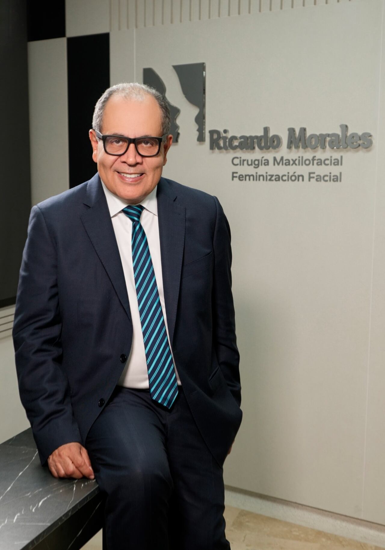 Cirujano maxilofacial, Ricardo Morales.