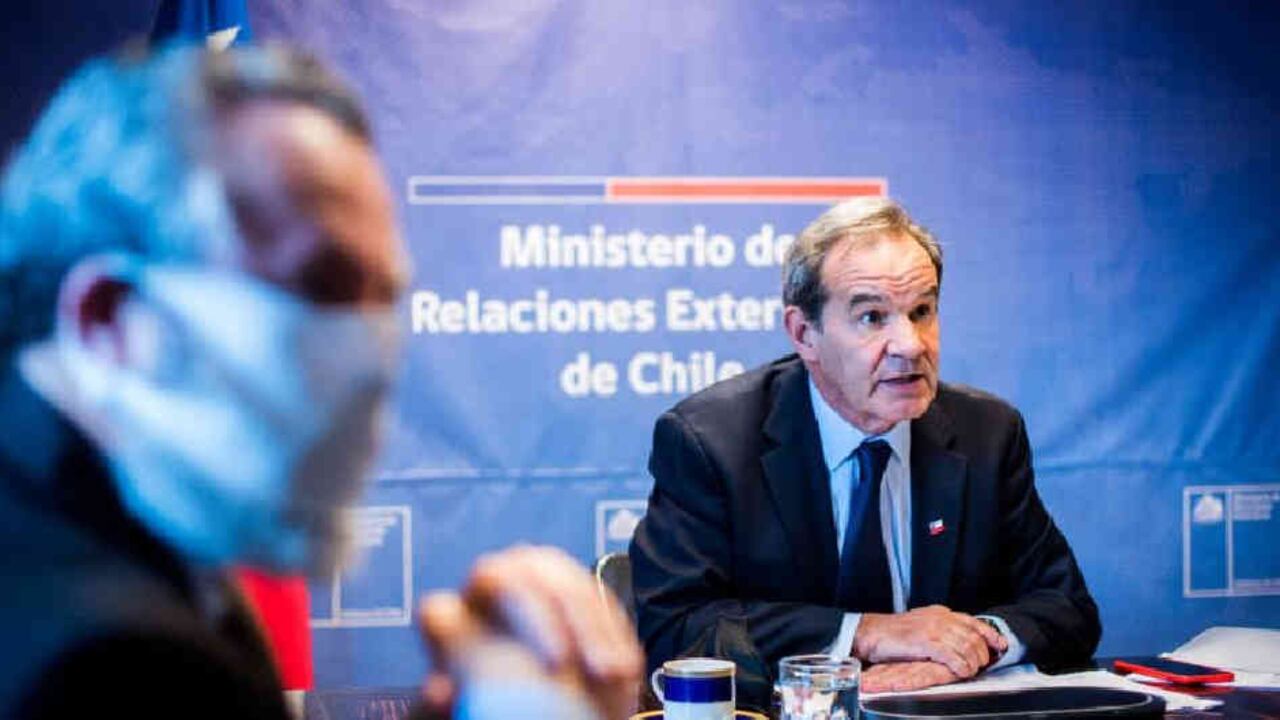 Ataque que sufrió embajador de Chile en Colombia preocupa a su gobierno