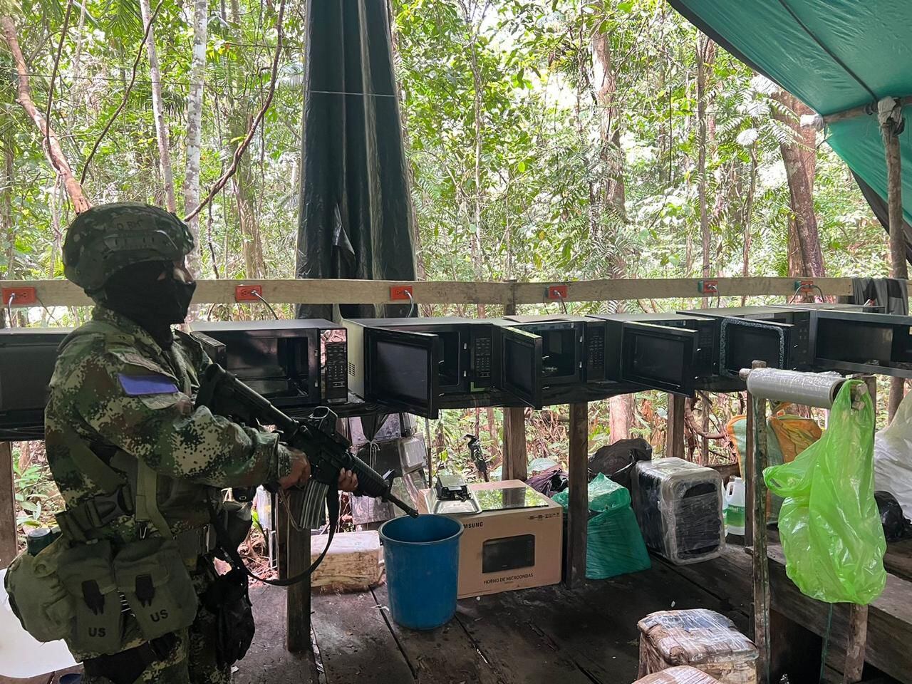 Las Fuerzas Militares localizaron el que sería el megalaboratorio para procesamiento de droga más grande de los últimos tiempos en Putumayo.