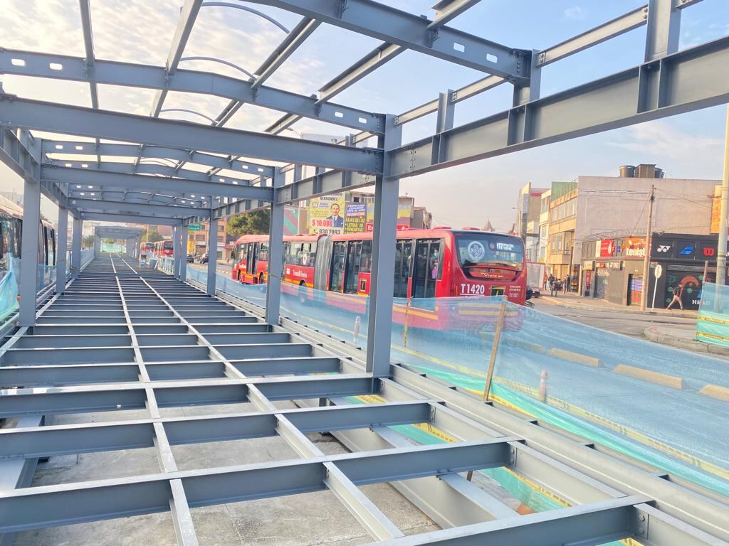 Avance de las obras en la Avenida 68 con Calle 100.