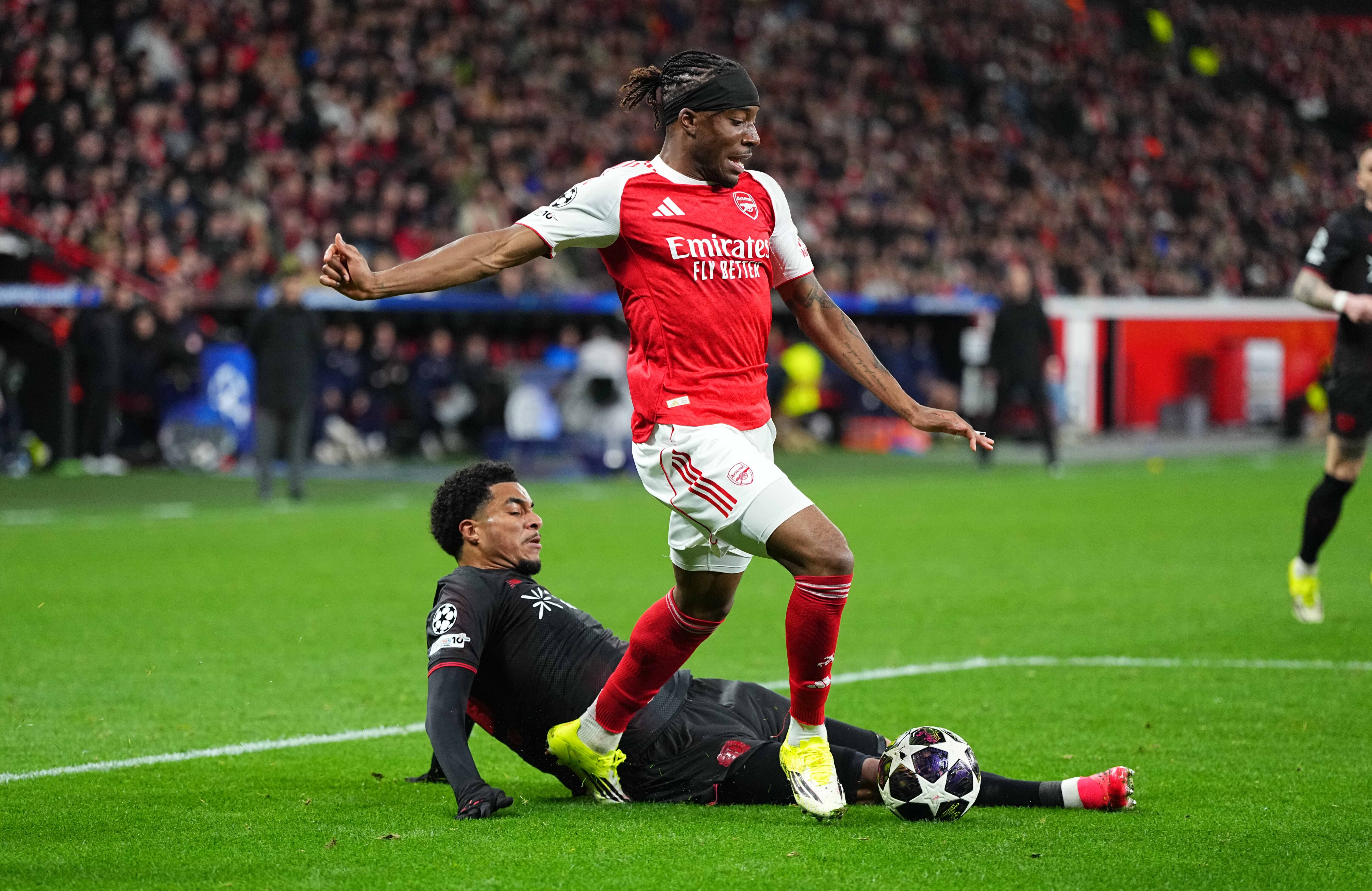 Momento justo del dudoso penal en favor de Arsenal vs. Leverkusen en Champions League 2025/2026