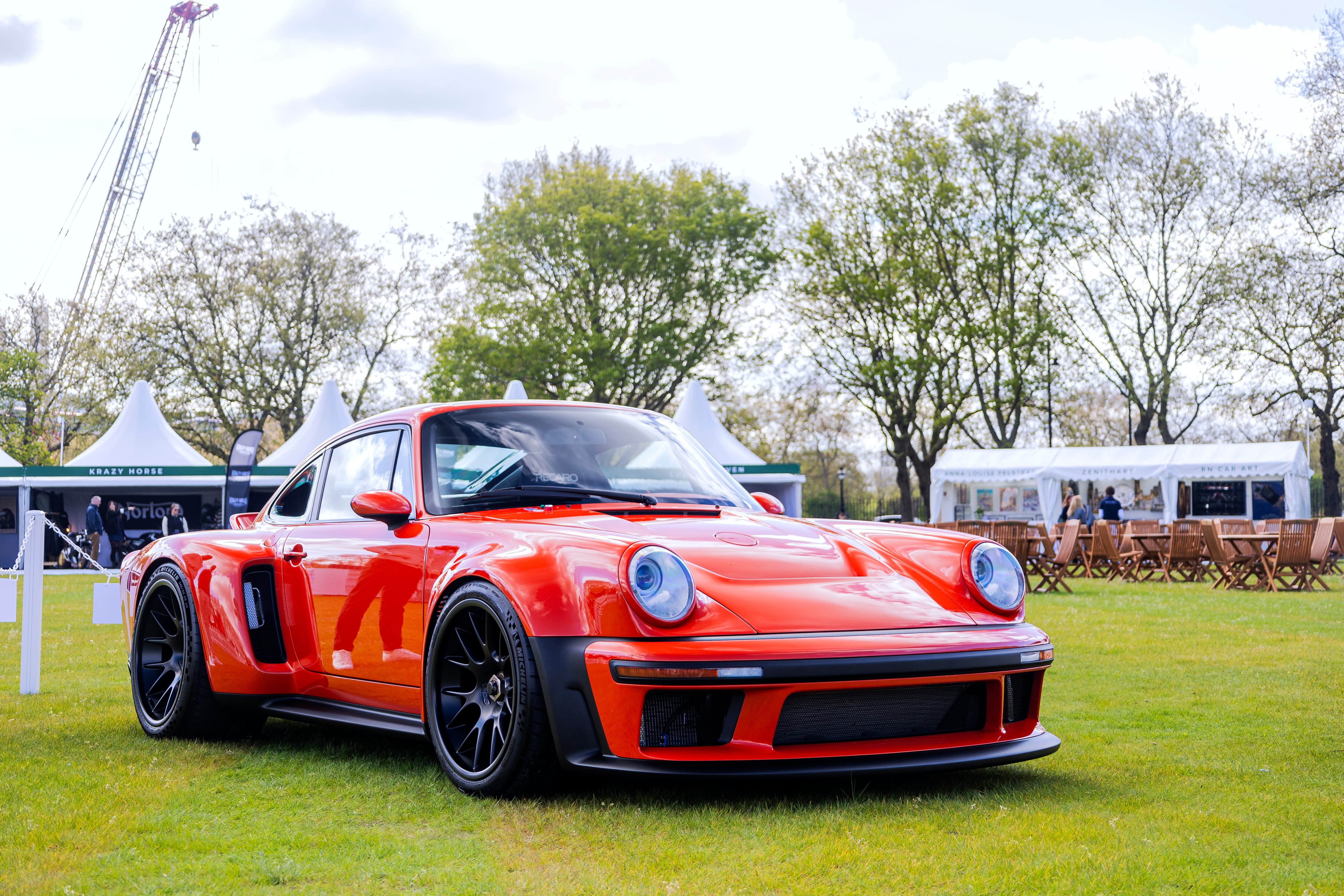 Este es el tercer evento de Salón Privé que se celebra en Londres, y muchos fabricantes presentan sus autos más nuevos.
