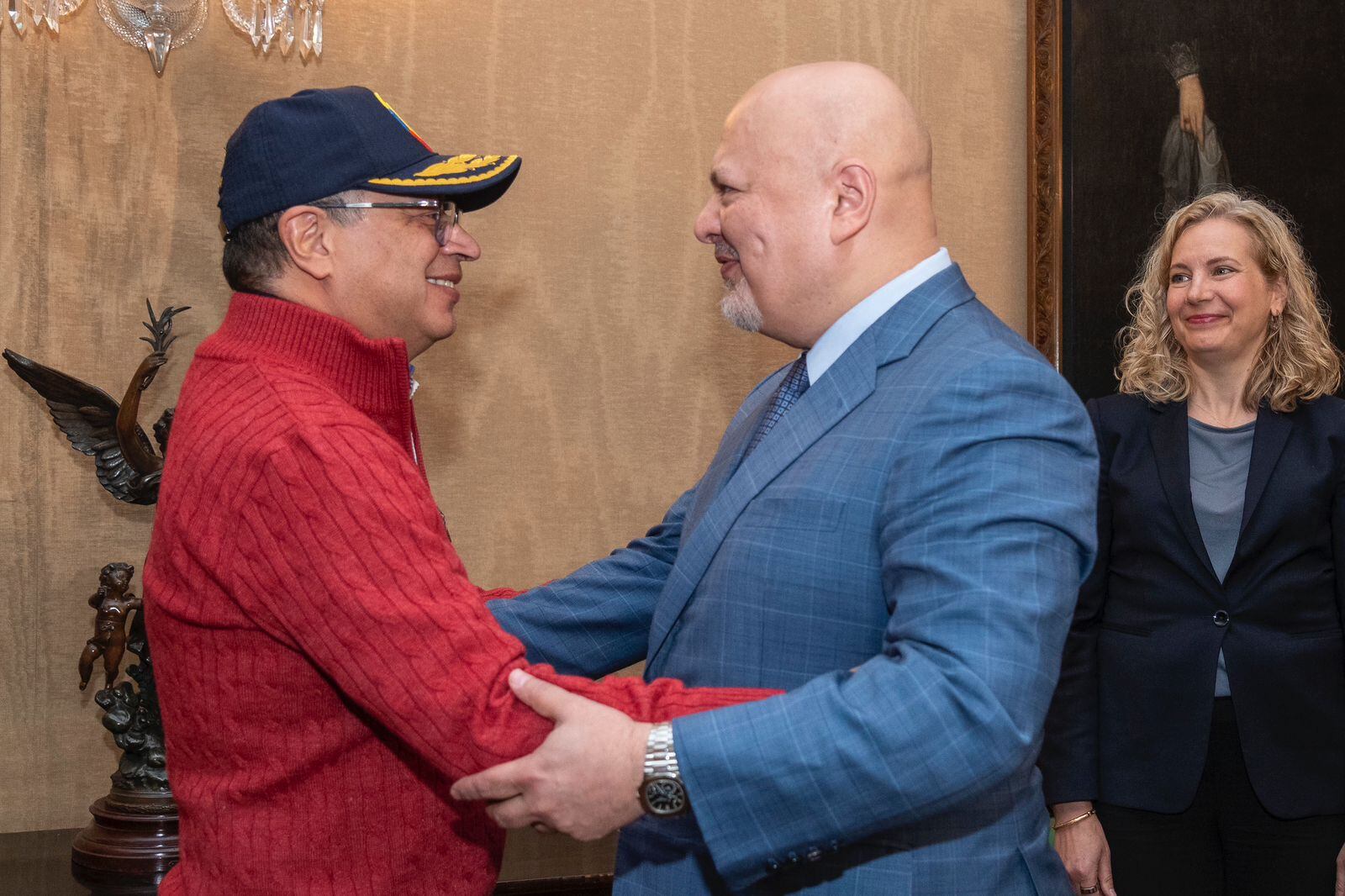 Presidente Gustavo Petro y l presidente Gustavo Petro y el fiscal de la Corte Penal Internacional (CPI) Karim Khan