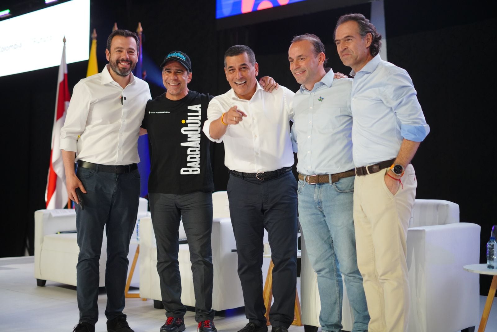 Alcaldes tras finalizar panel en Congreso de Fenalco.