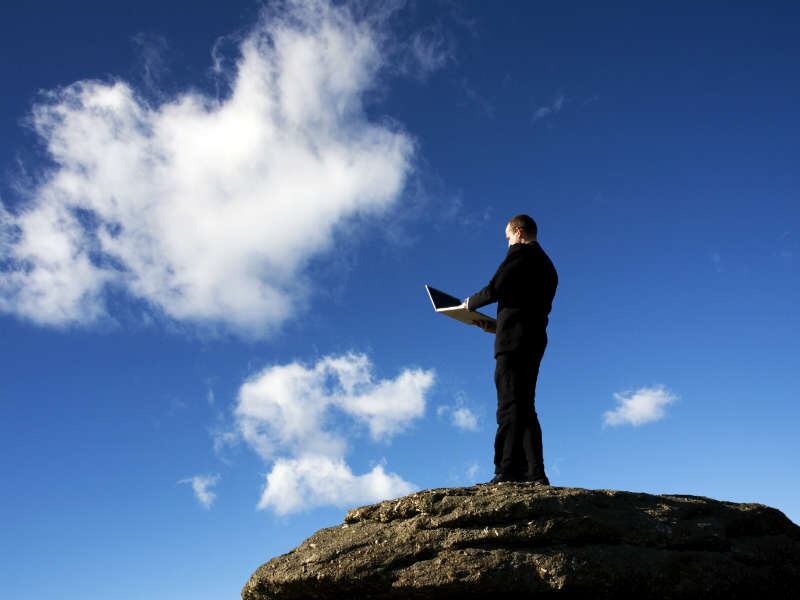 Los ciberataques a través del cloud pueden provocar pérdidas de datos, malware y ataques de ransomware.