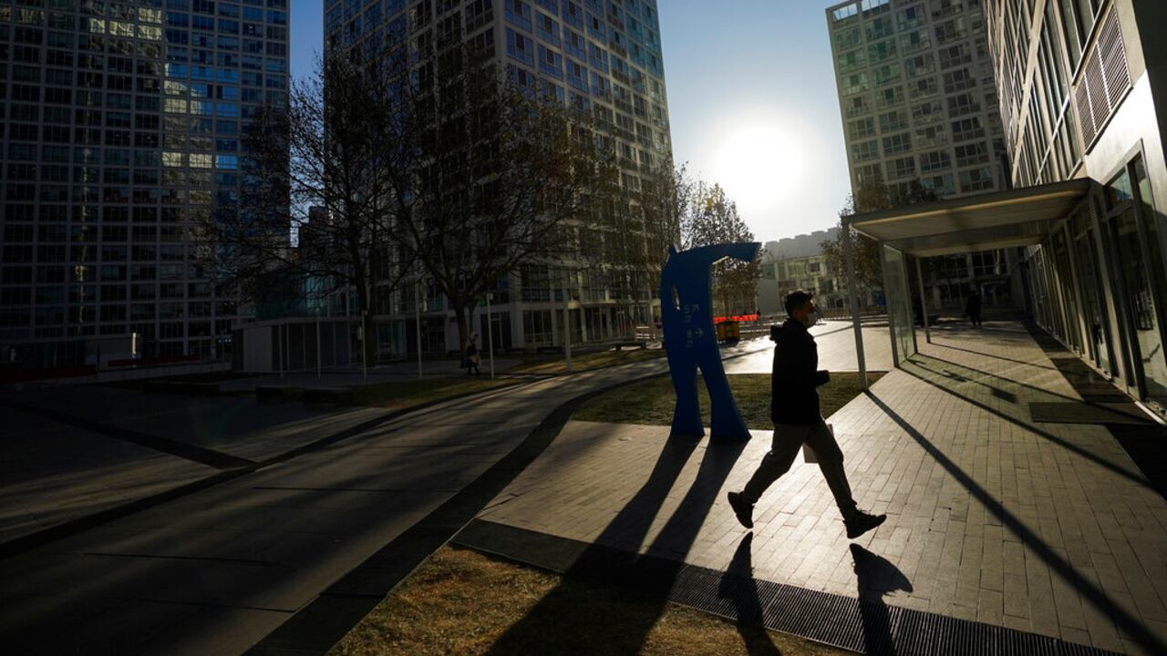 Cierran accesos a ciudad china Shijiazhuang por rebrote de coronavirus