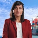 Ministra Minas y Energía Irene Vélez Torres Buque de carga de contenedores en el océano con pájaros volando