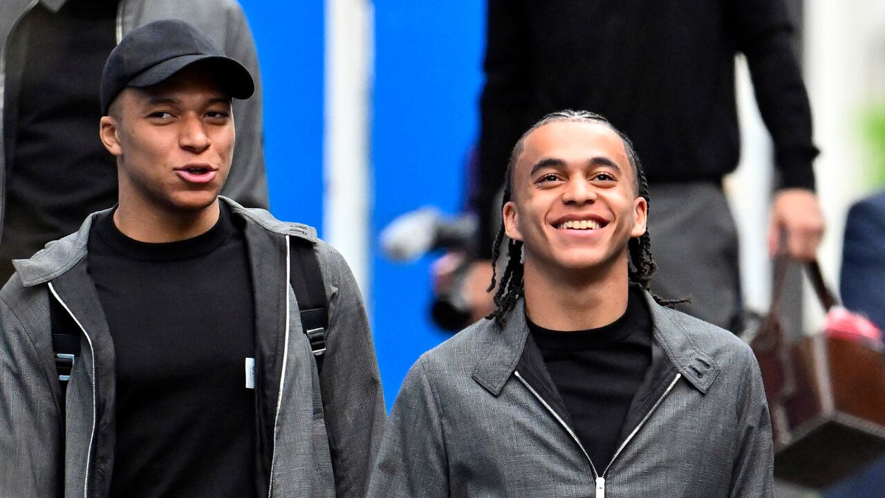 Kylian y Ethan Mbappé compartieron en PSG