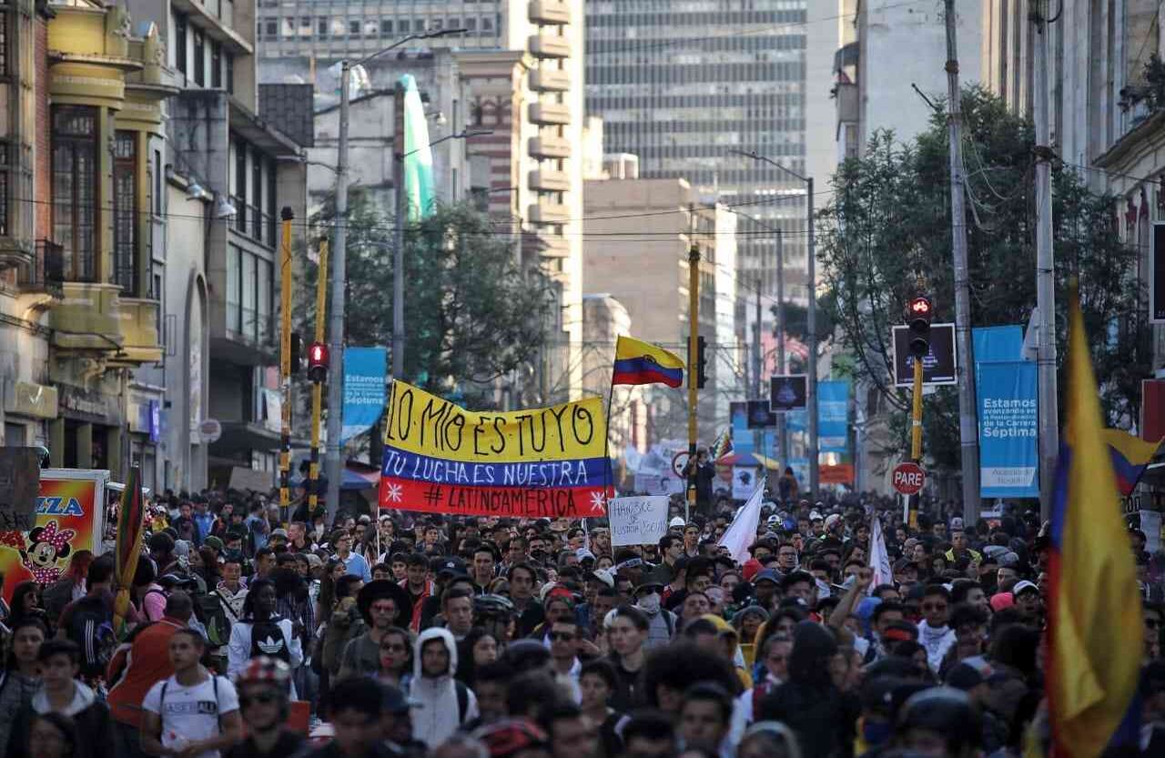 Las manifestaciones pacíficas paralizaron varias zonas del país y la capital desde las 6 de la mañana. Foto: Esteban Vega