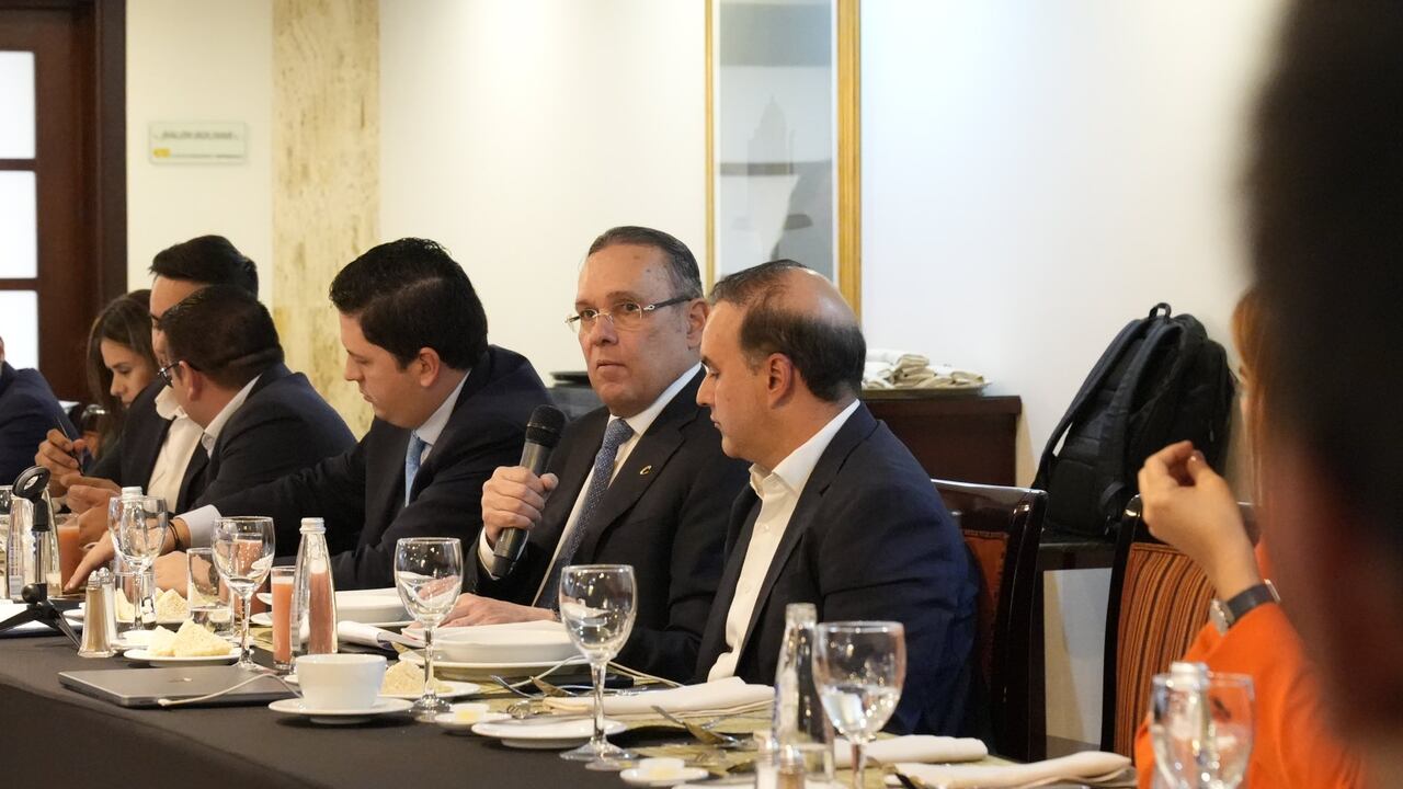 Reunión del Partido Conservador en donde se discutió la reforma laboral.