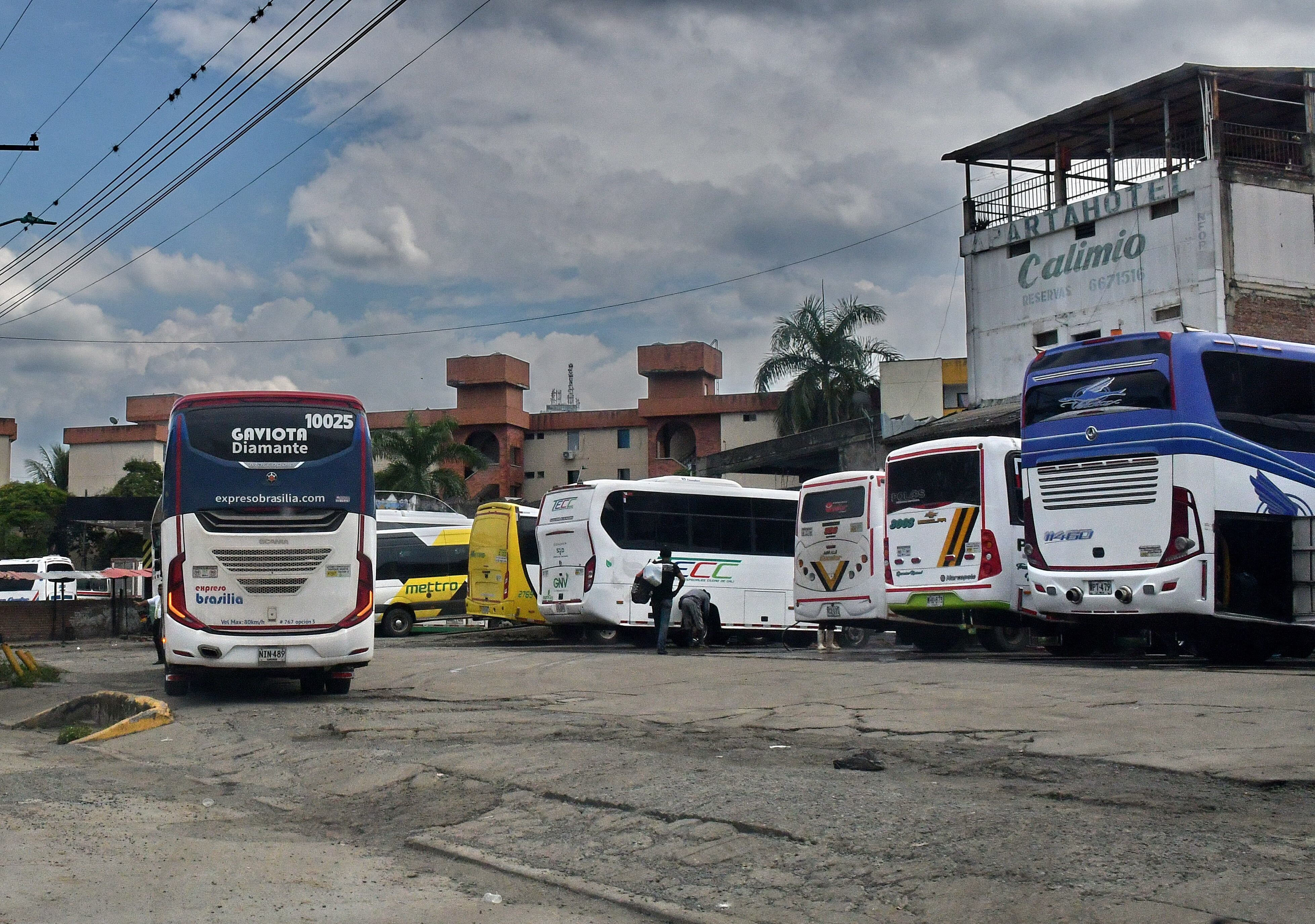 Múltiples problemas , rodean la terminal de transporte terrestre de Cali. Fotos Raúl Palacios / El Pais.