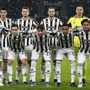 Los jugadores Juventus previo al partido contra Atalanta por la Serie A italiana, el sábado 27 de noviembre de 2021. (AP/Fabio Ferrari/LaPresse )
