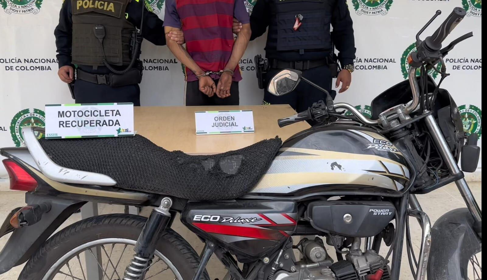 El hombre fue detenido en el barrio El Tejar.