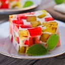 El consumo de gelatina es saludable para el organismo, pero lo ideal es consumirla sin saber y no en versiones azucaradas.