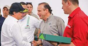 El alcalde Alejandro Éder no ha caído en las provocaciones del presidente de la república y, en cambio, siempre ha apostado por tender puentes de diálogo y de buen ambiente para sostener una sana relación.