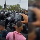 La grabación muestra al Esmad acorralado en el sitio.