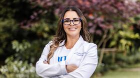 La médica e investigadora huilense María Artunduaga explica cómo Sylvee, un parche torácico desarrollado por su compañía, Samay, busca transformar el diagnóstico temprano de la EPOC
