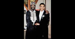 Malik es medio hermano del expresidente por parte de su padre. Eran tan unidos que el futuro presidente lo nombró padrino en la boda con su esposa Michelle, en 1992, como lo recuerda esta imagen.