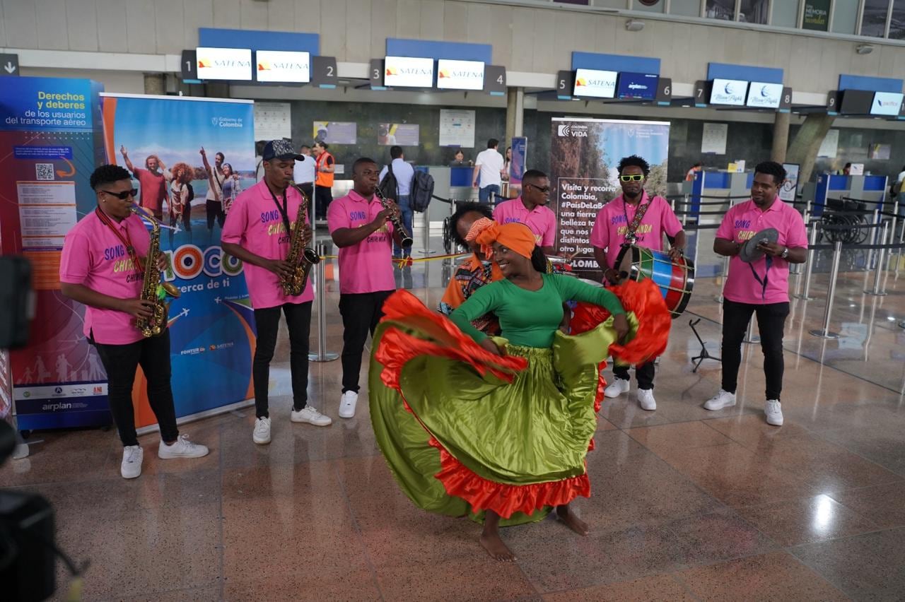 Evento de inauguración de las nuevas rutas hacia el Chocó.