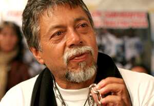 Después de caminar 1.000 kilómetros desde Nariño hasta Bogotá, el profesor Gustavo Moncayo viajó a Europa y habló con políticos y con el Papa Benedicto XVI. Les pidió ayuda para la libertad de los secuestrados colombianos. Foto: Juan Carlos Sierra / Semana