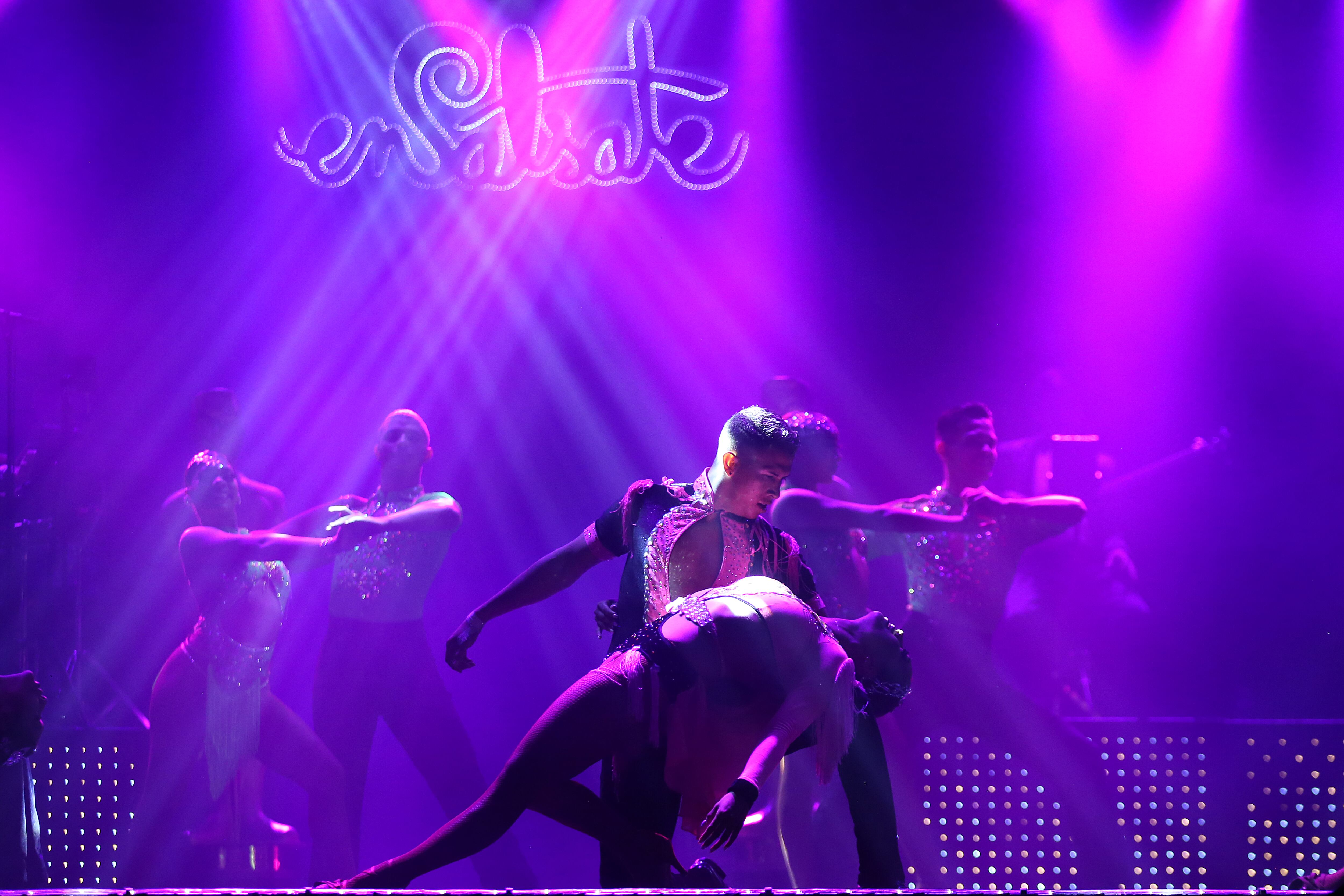 La noche de inauguración fue emocionante: más de 150 bailarines y músicos en escena. Ensálsate presentó ‘Cinema en Salsa’.