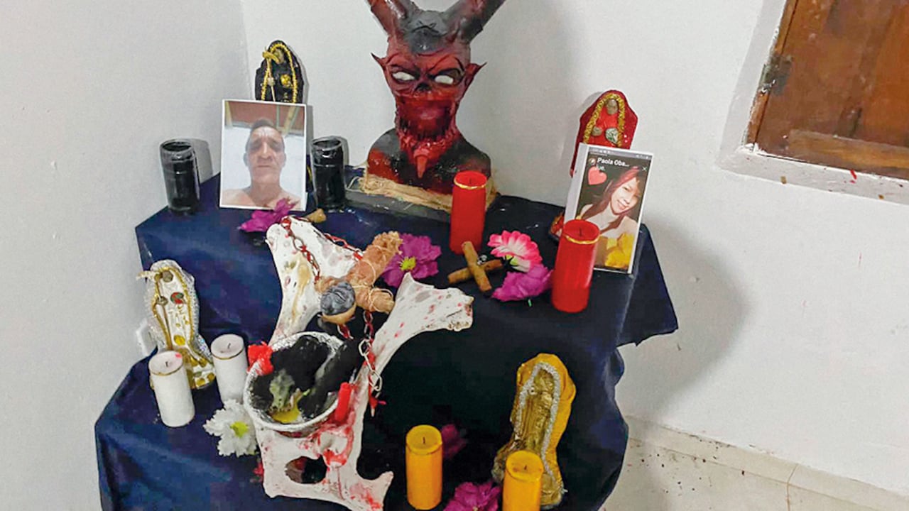 Al estilo de la mítica Virgen de los sicarios, a la que estos comandos criminales en Medellín se encomendaban antes de cometer un asesinato, en una vereda escondida del municipio de Rionegro, fue encontrado un sitio al que denominan ‘la catedral’.