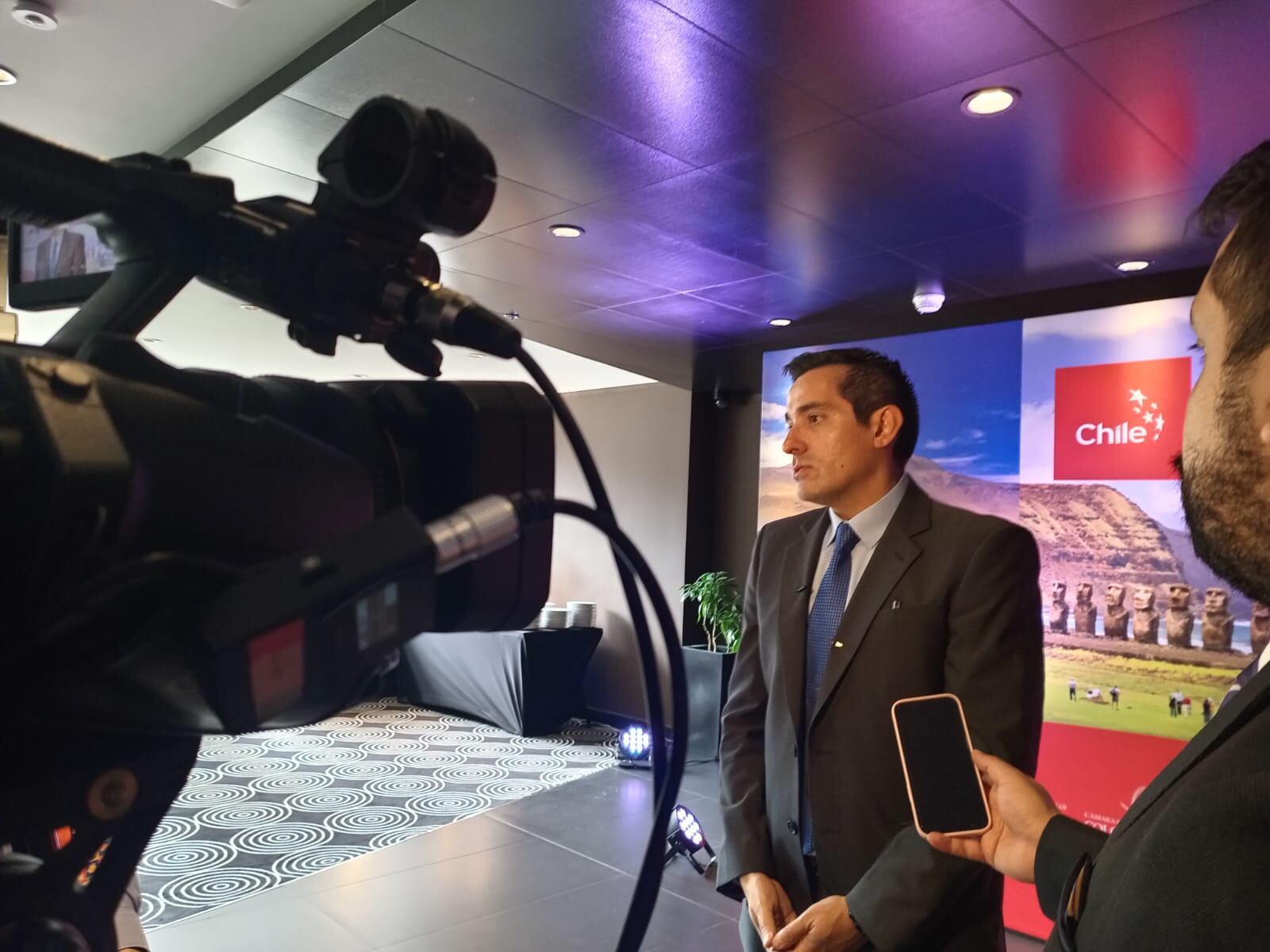 CAF anuncia que dispone de 3.000 millones de dólares para proyectos colombianos de energías renovables.