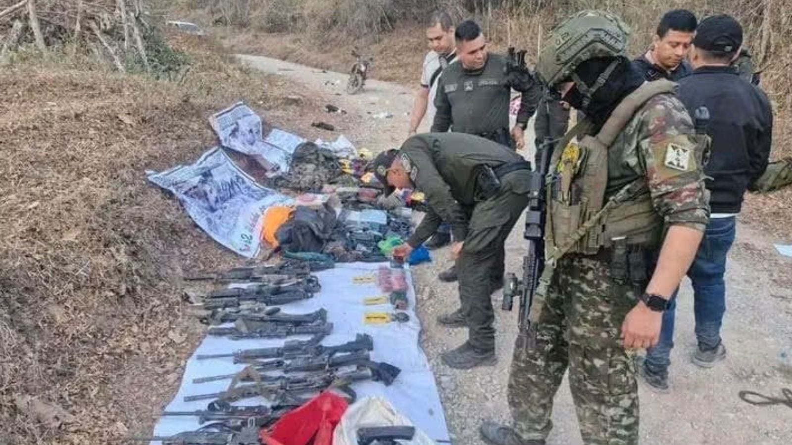 El operativo conjunto permitió incautar 11 fusiles, dos pistolas, dos drones y 10 granadas improvisadas en Chaparral, Tolima.