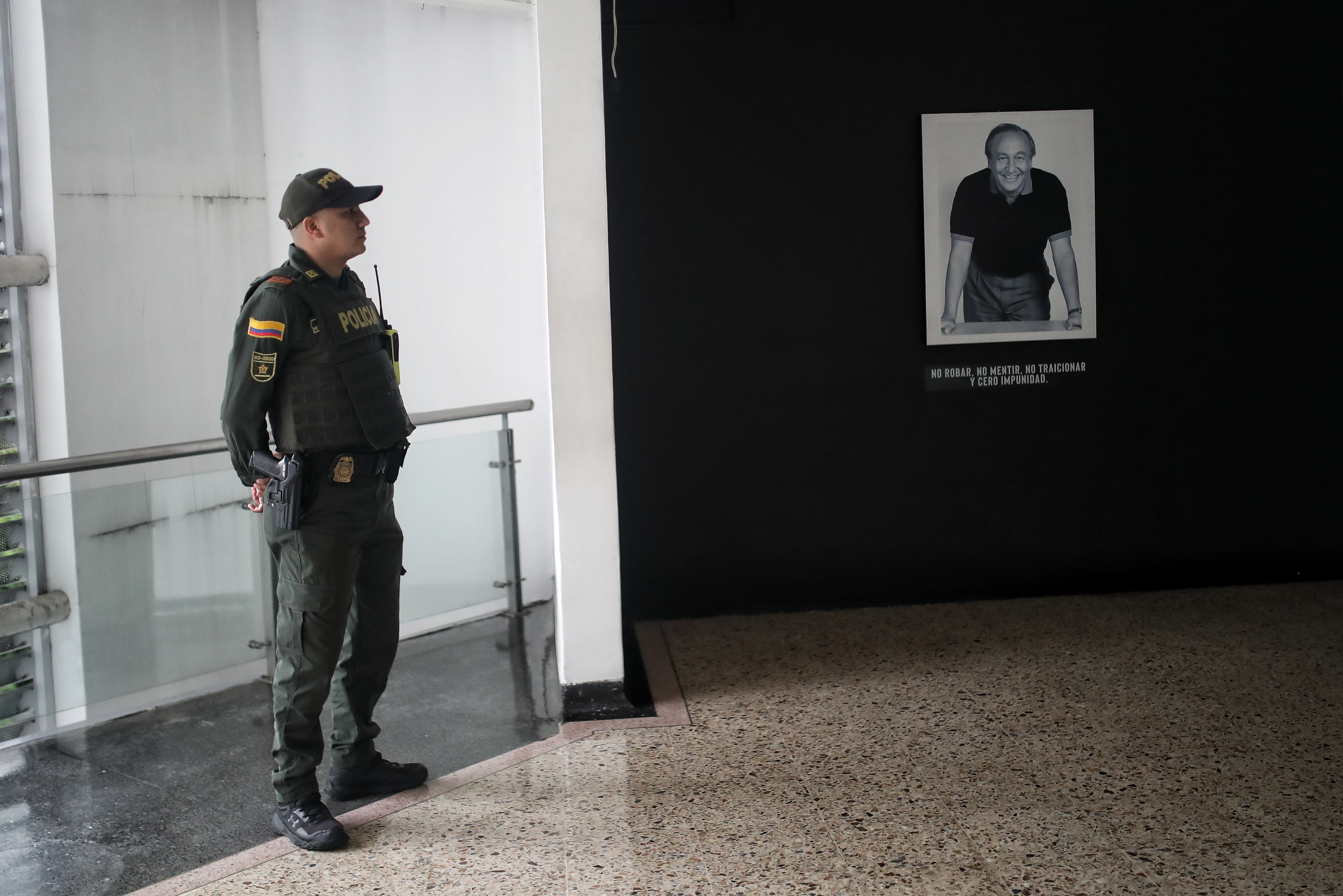 Sede Campaña Rodolfo Hernández equipo de redes