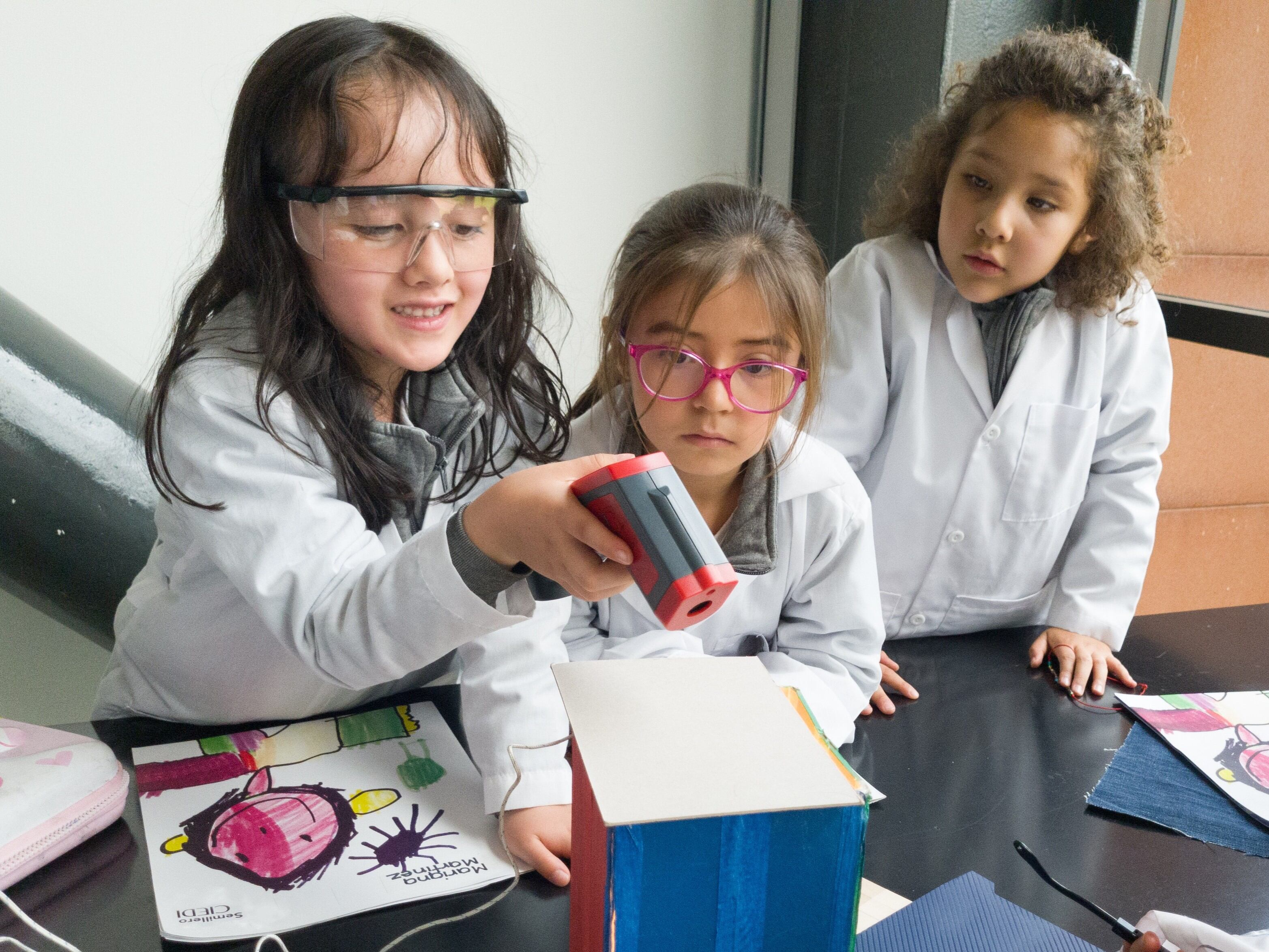 Fueron distinguidos como la primera institución en Bogotá, la segunda en Colombia y la cuarta en Latinoamérica en recibir la certificación STEM de Cognia.