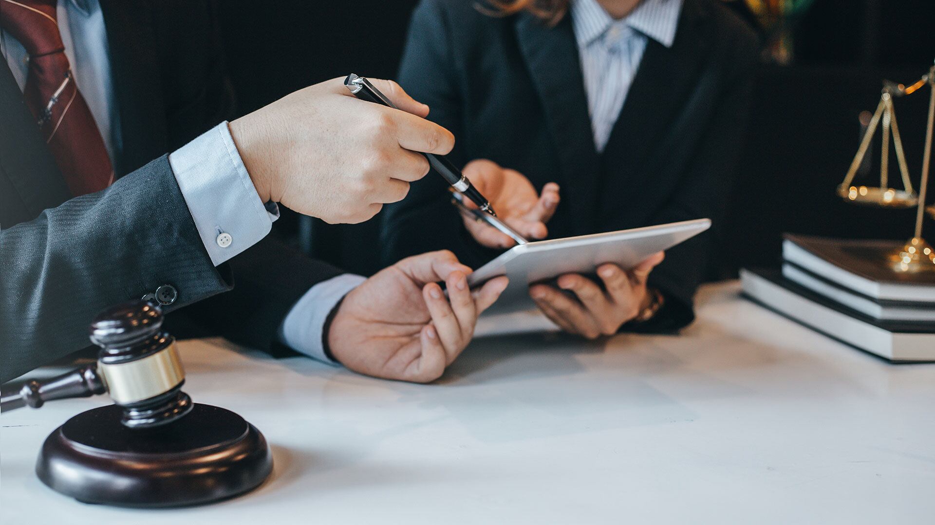 El Derecho, otra de las profesiones que se reinventó