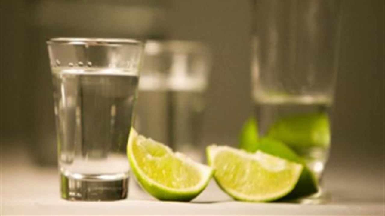 Existe un proyecto que busca motivar el consumo de aguardiente colombiano en China.