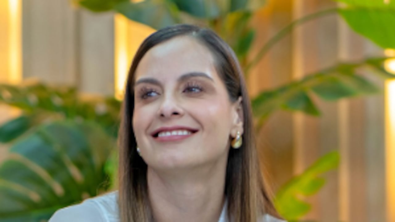 Laura Acuña confesó cómo está su corazón y a cuál artista le gustaría entrevistar.