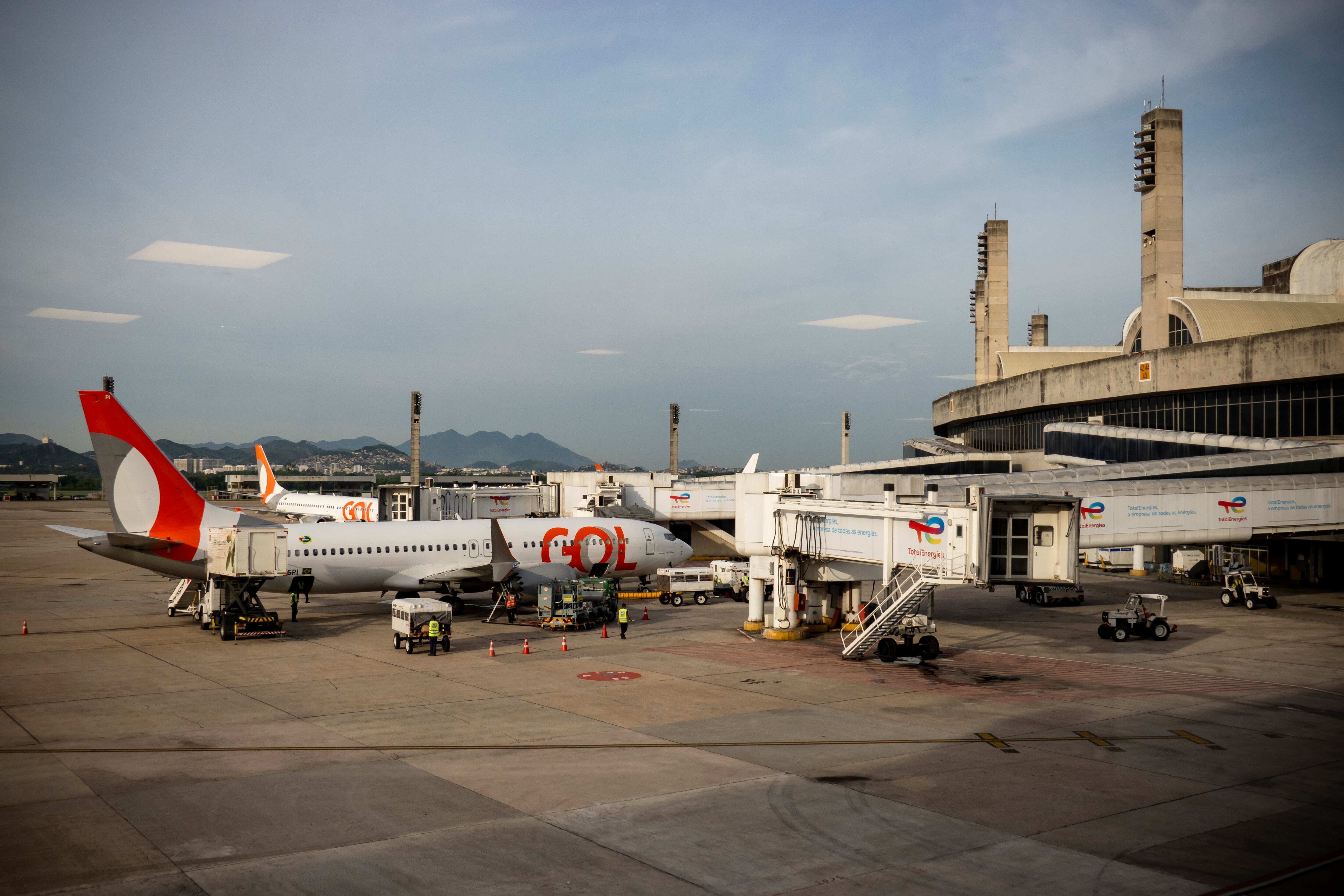 La aerolínea necesita una millonada.