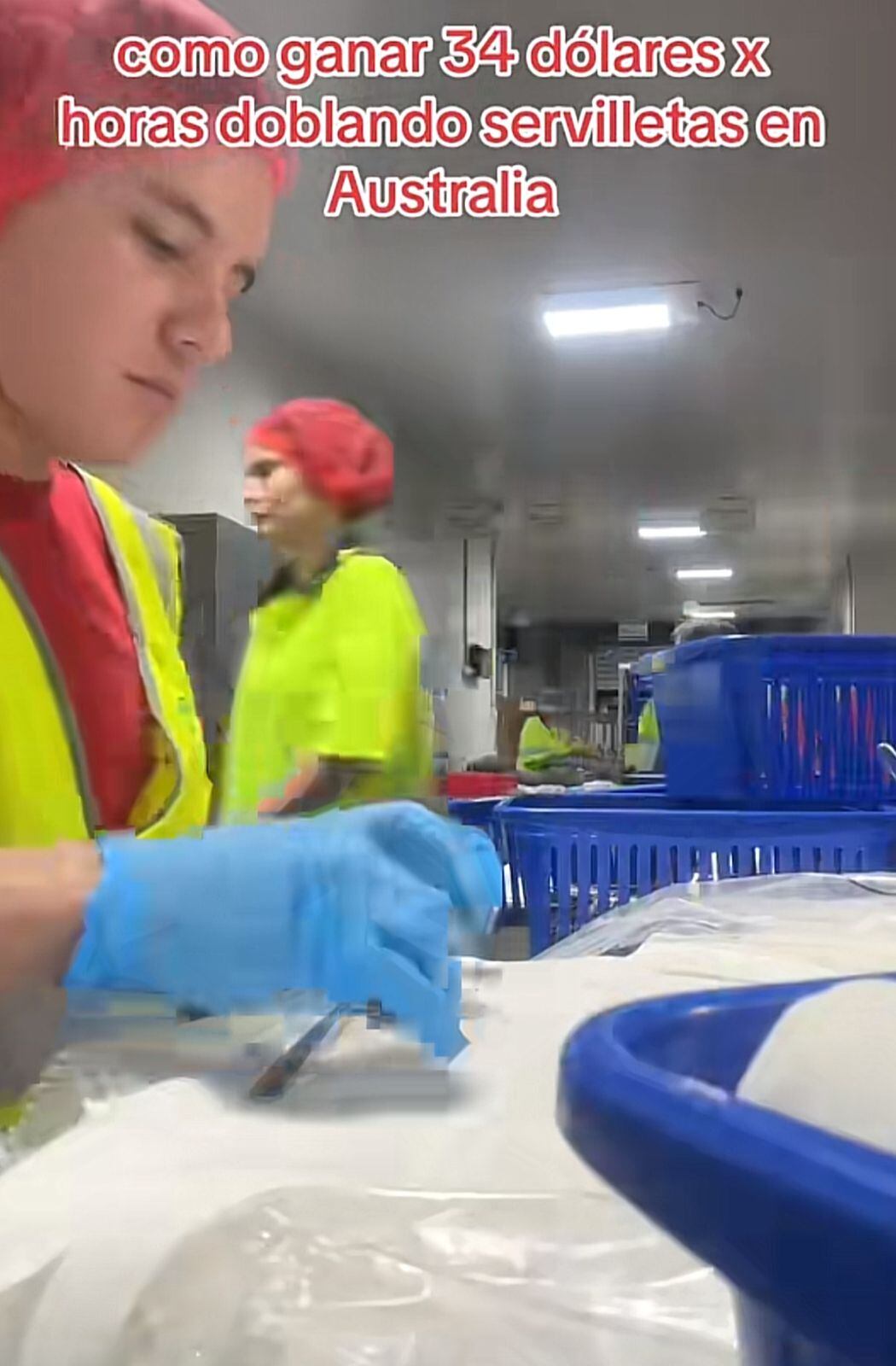 El joven aseguró que trabaja entre 8 a 10 horas al día