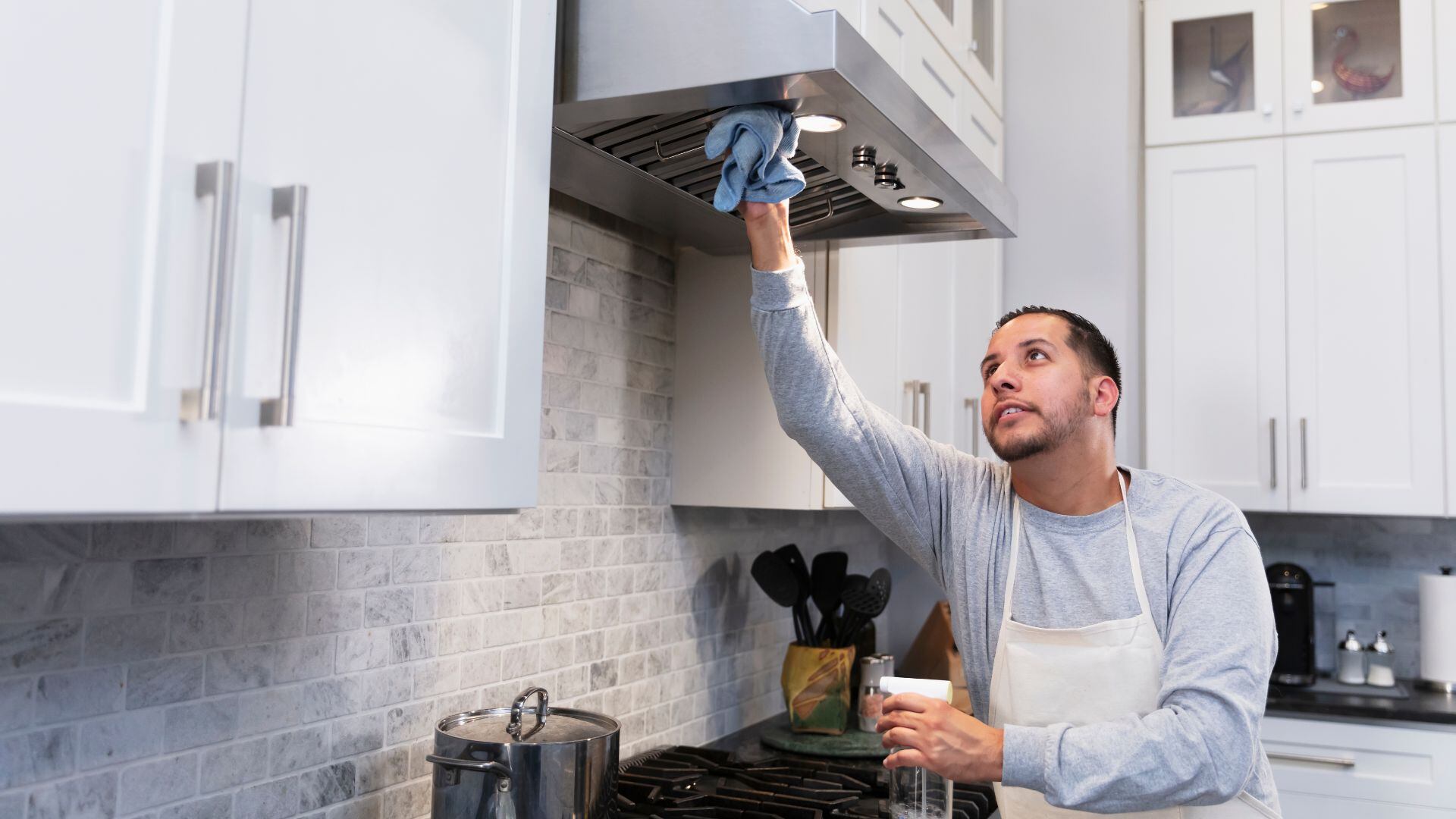 La limpieza de este aparato debe entenderse como una medida preventiva de seguridad en el hogar.