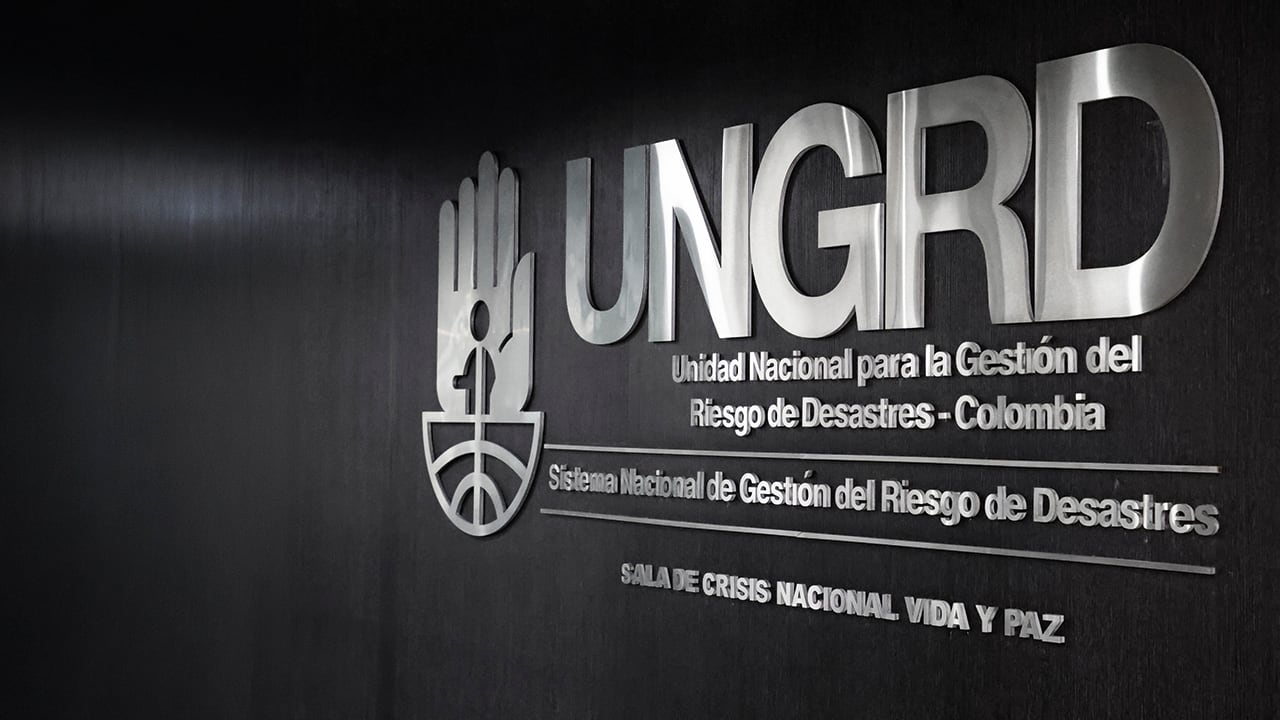 La Fiscalía investiga a Sandra Ortiz por un contrato que no tiene claro de qué es y si fue en el gobierno del presidente Gustavo Petro. Ella, por su parte, se contradice en su versión.