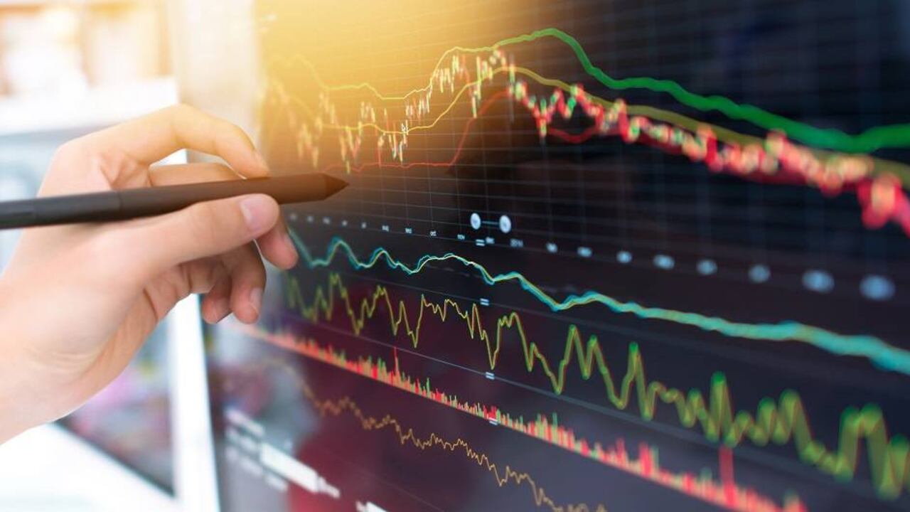 Los ciudadanos continúan pidiéndole al Gobierno alivios financieros en medio de la crisis/Imagen: archivo SEMANA