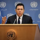 NUEVA YORK, NY - 30 DE ABRIL: El embajador venezolano ante las Naciones Unidas, Samuel Moncada, habla durante una conferencia de prensa en la sede de la ONU, el 30 de abril de 2019 en la ciudad de Nueva York. (Foto de Drew Angerer / Getty Images)