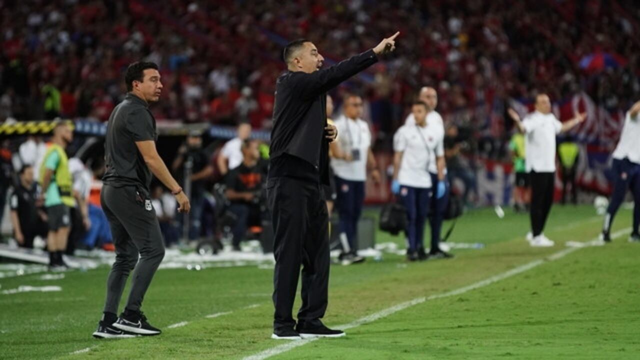 Efraín Juárez, técnico de Nacional.