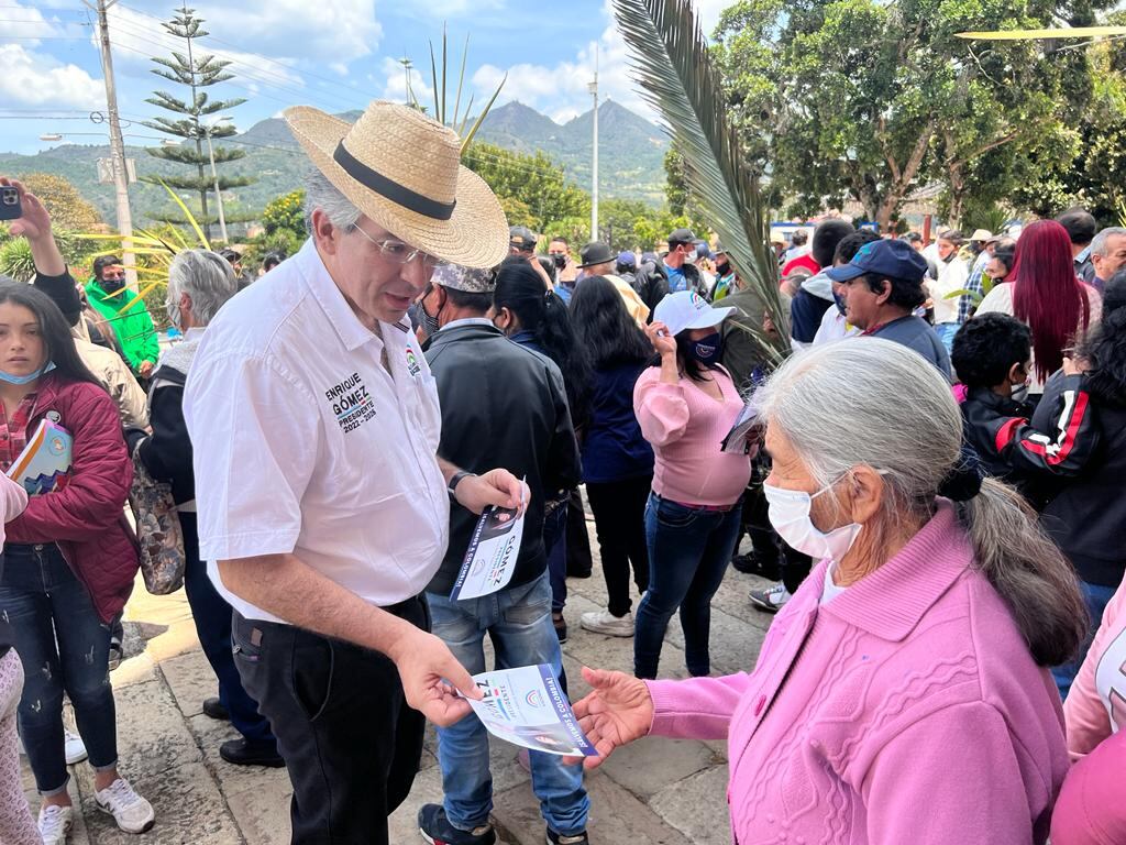 Enrique Gómez en SUSA, Cundinamarca Foto: Prensa Enrique Gómez