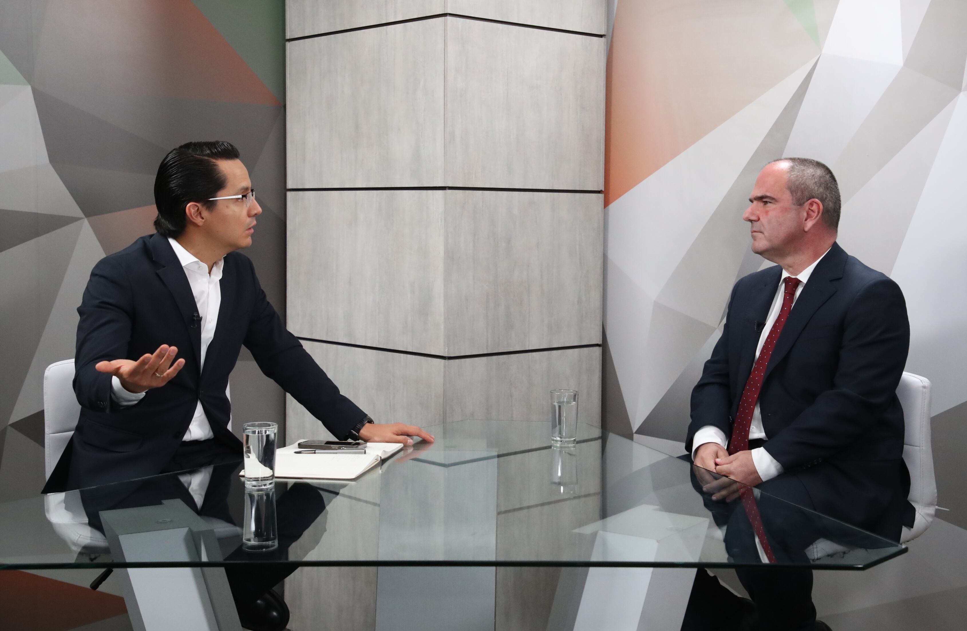 El Debate, Gabriel Vallejo director del Centro Democrático