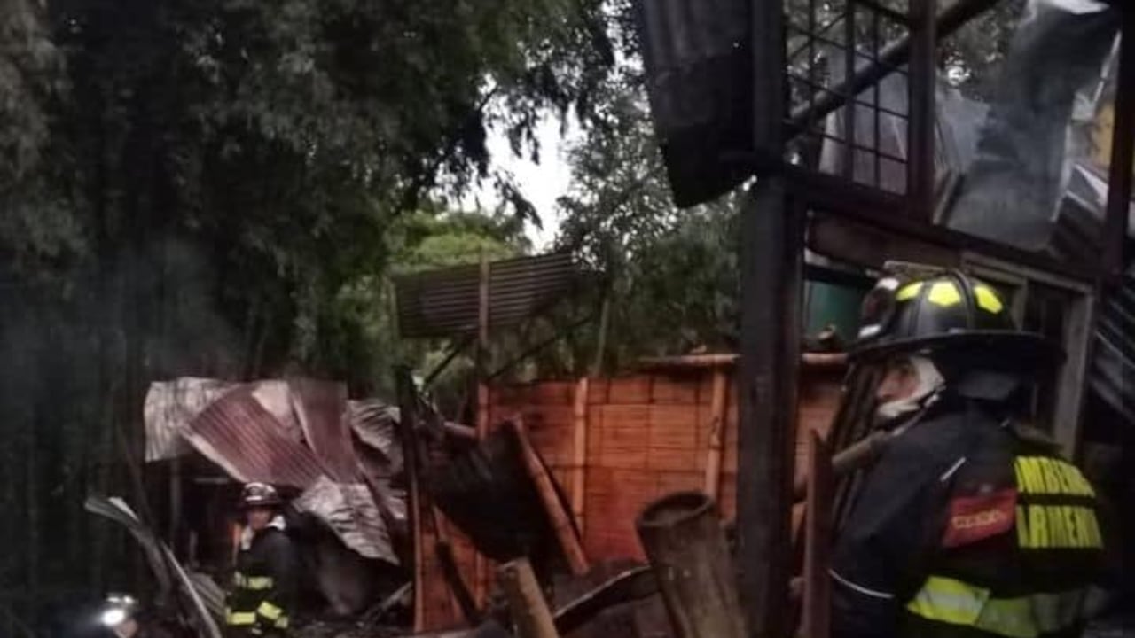 La Oficina Municipal de Gestión del Riesgo ha comenzado a realizar los censos de las familias damnificadas por el incendio ocurrido en el municipio.