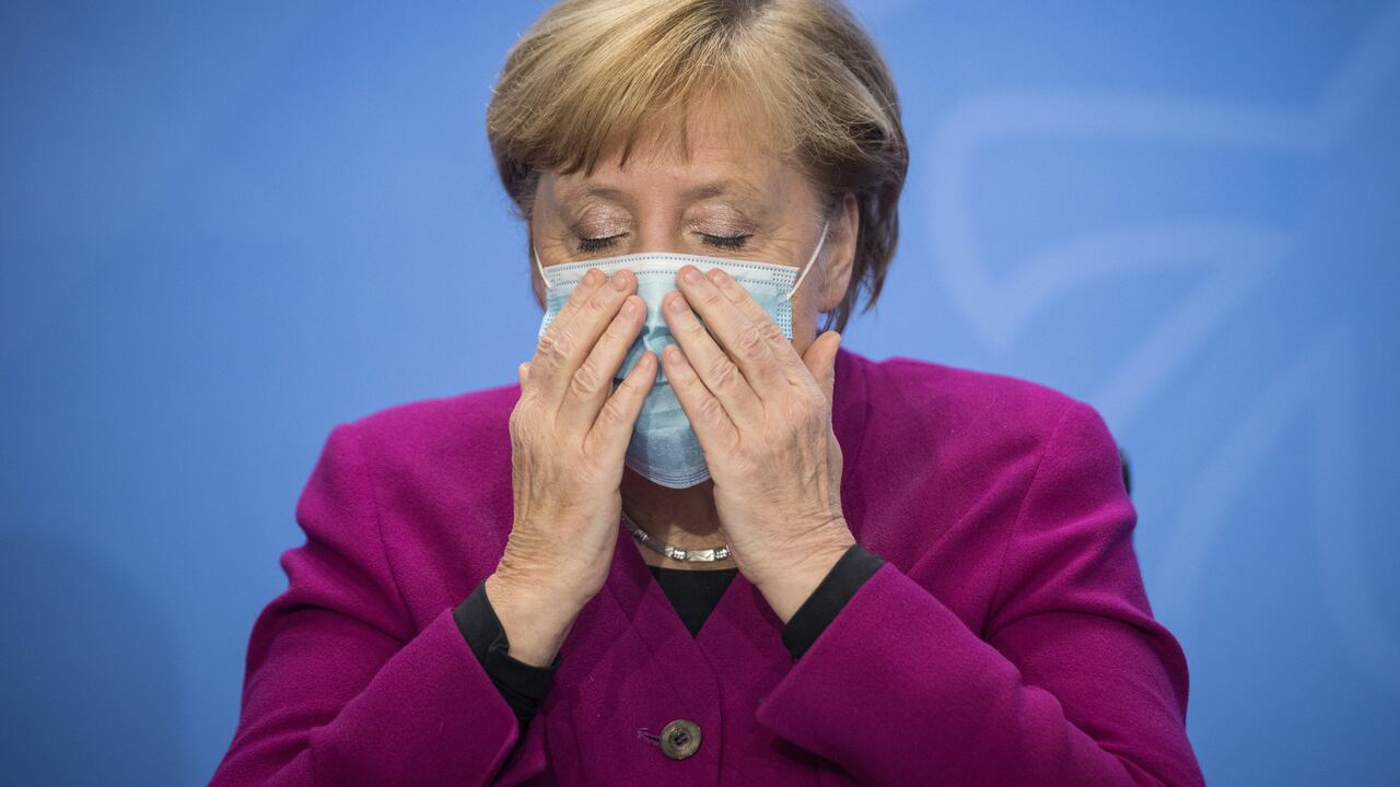 ÁNGELA MERKEL