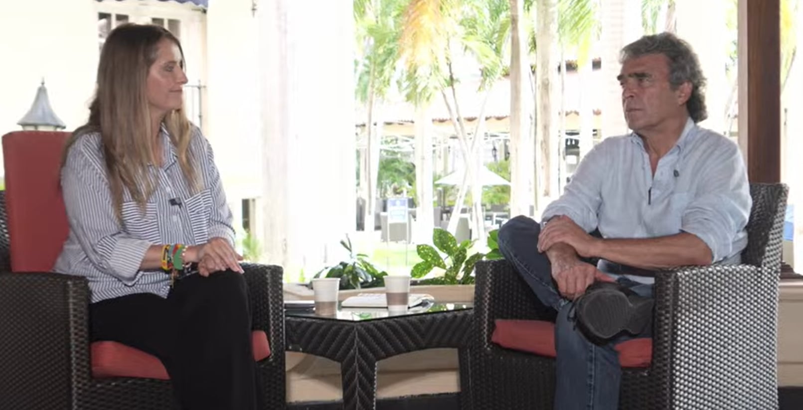 Los candidatos Paloma Valencia y Sergio Fajardo se reúnen en Barranquilla.