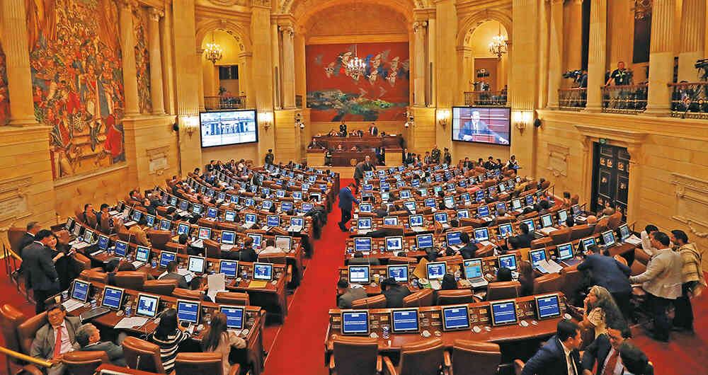 Las curules para las víctimas se convirtieron en la manzana de la discordia en el Congreso. Como este no pudo resolver sobre su aprobación, el tema quedará en manos del Consejo de Estado.