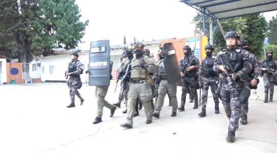 Traslado de Pipe Tuluá a los calabozos de la Dijin.